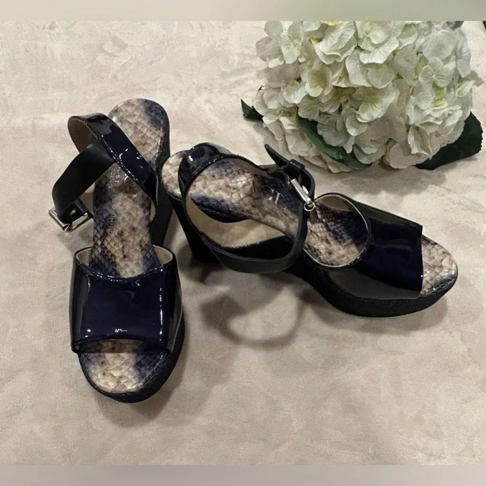 AGL Attilio Giusti Leombruni Blue Patent Leather, Denim Wedge Sandal, Size 38.5
